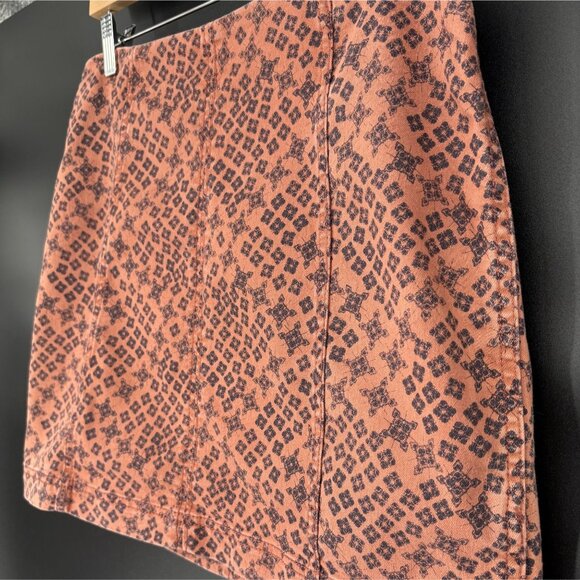 Free People Women's Boho Floral  Mini Skirt 12 Orange Black Bohemian Going Out - Picture 3 of 8
